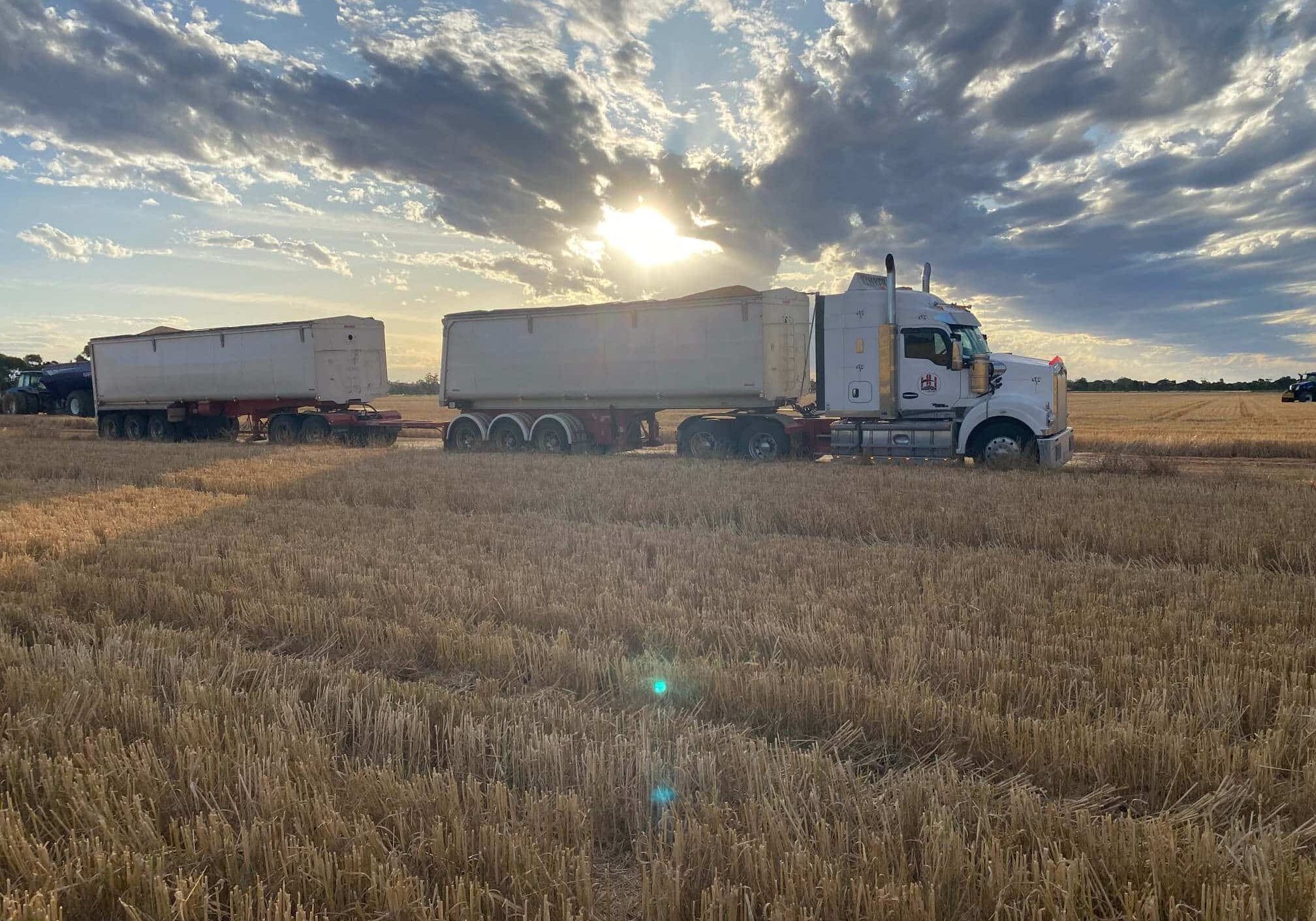 hawker-freight-management-group